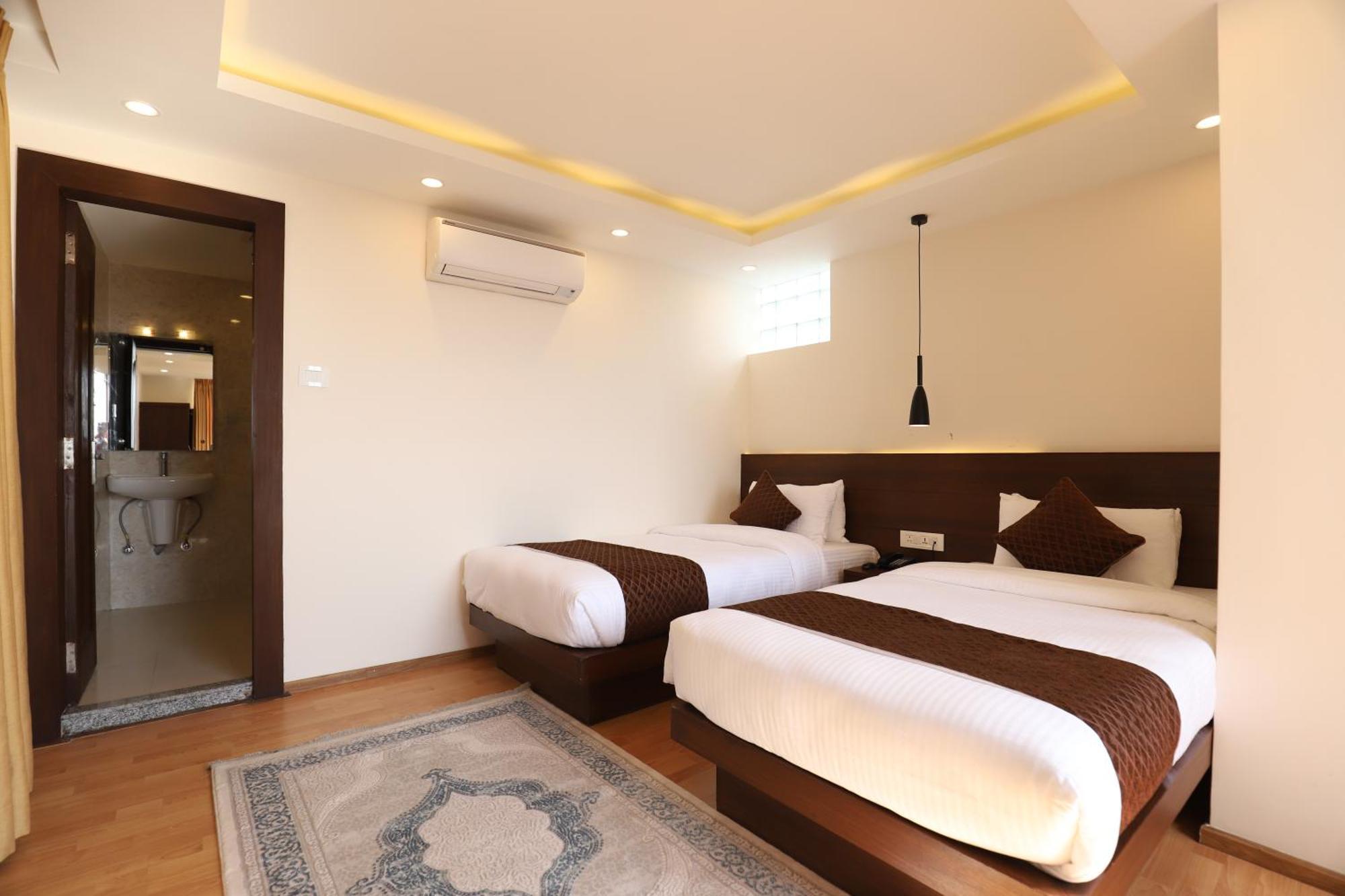 Apex Business Hotel - Airport كاتماندو المظهر الخارجي الصورة