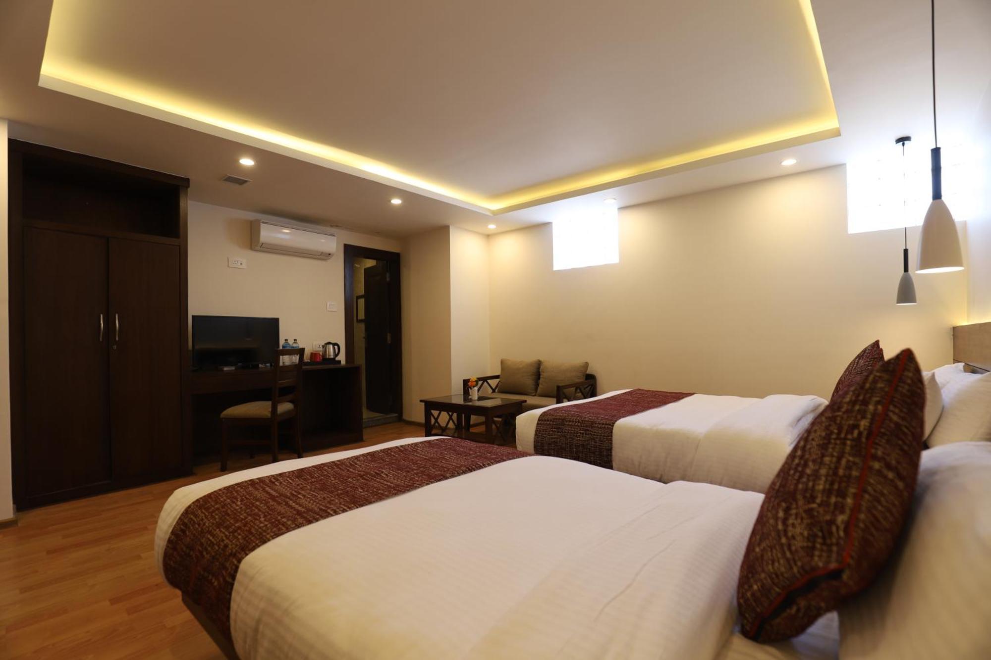 Apex Business Hotel - Airport كاتماندو المظهر الخارجي الصورة