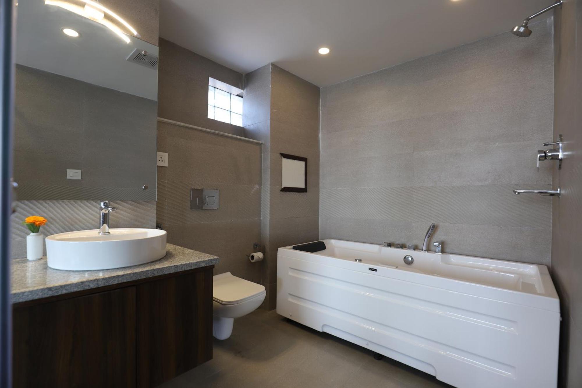 Apex Business Hotel - Airport كاتماندو المظهر الخارجي الصورة